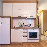 Stay & Explore Sofia - Central Studio